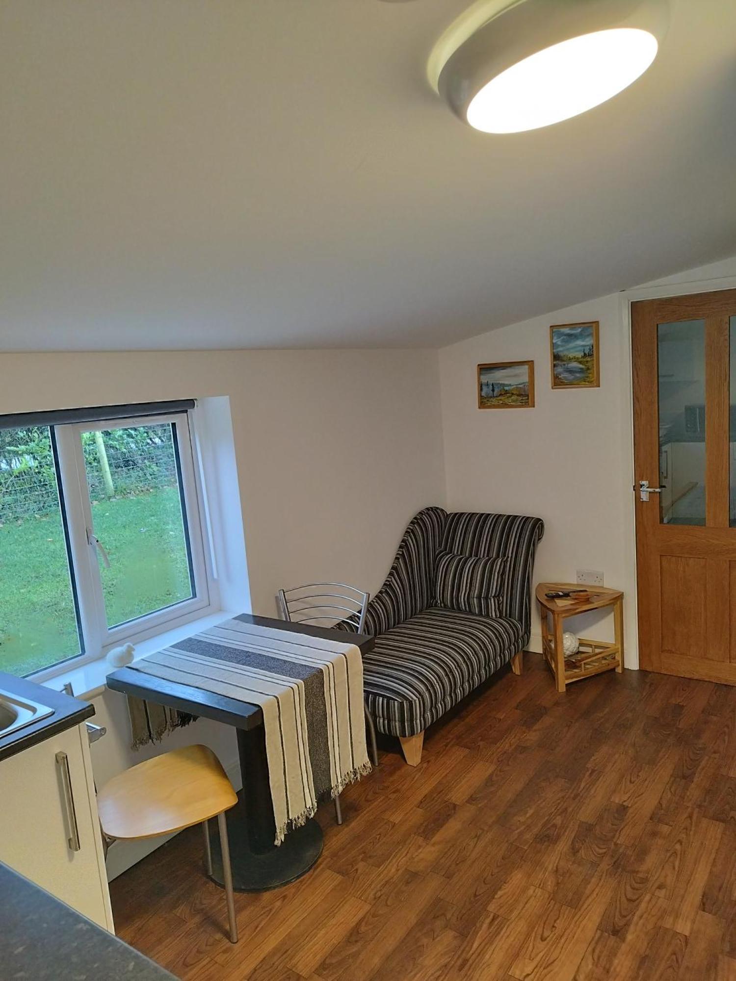 Two Birds Weekly Stay Malmesbury Εξωτερικό φωτογραφία