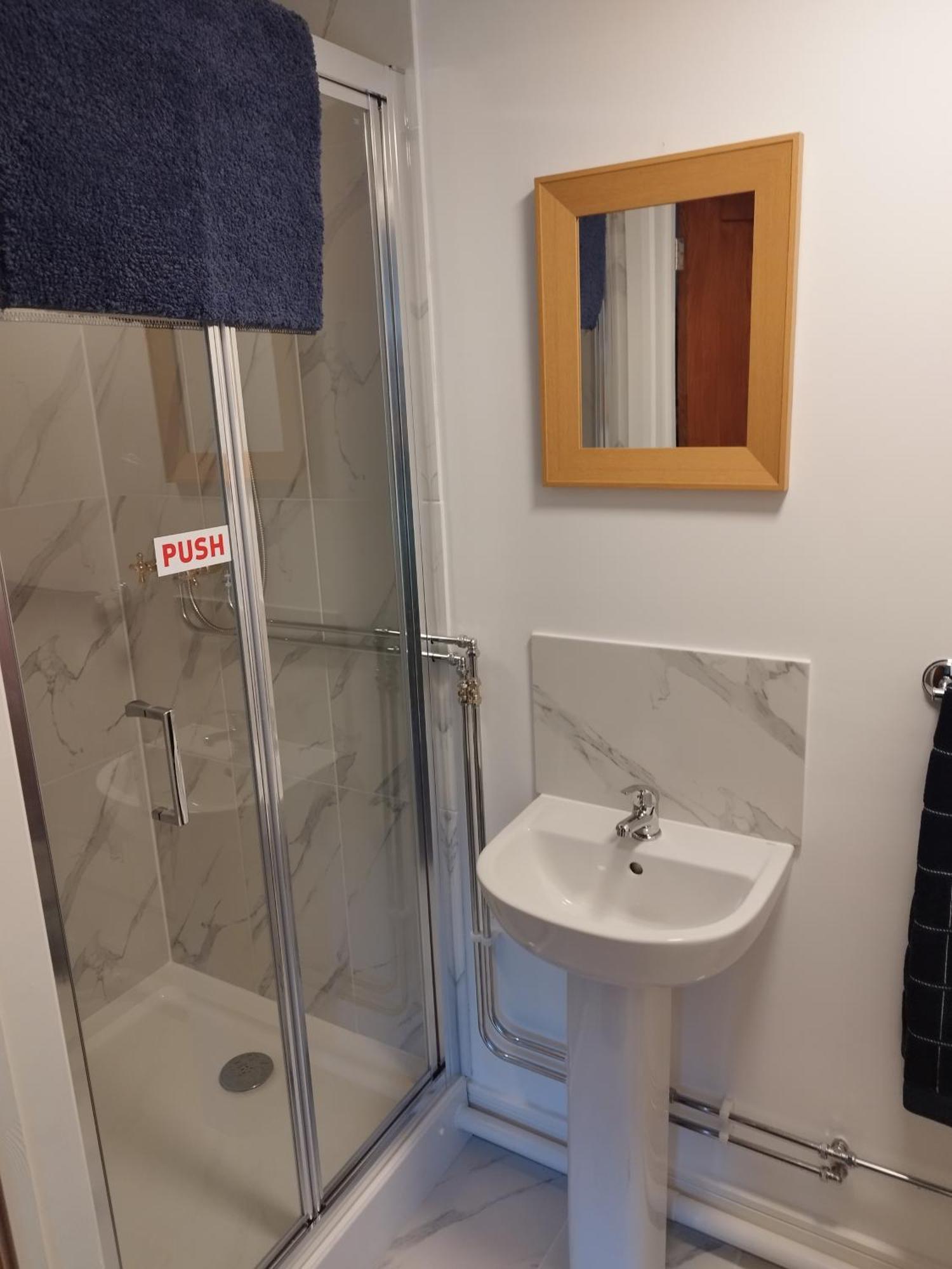 Two Birds Weekly Stay Malmesbury Εξωτερικό φωτογραφία